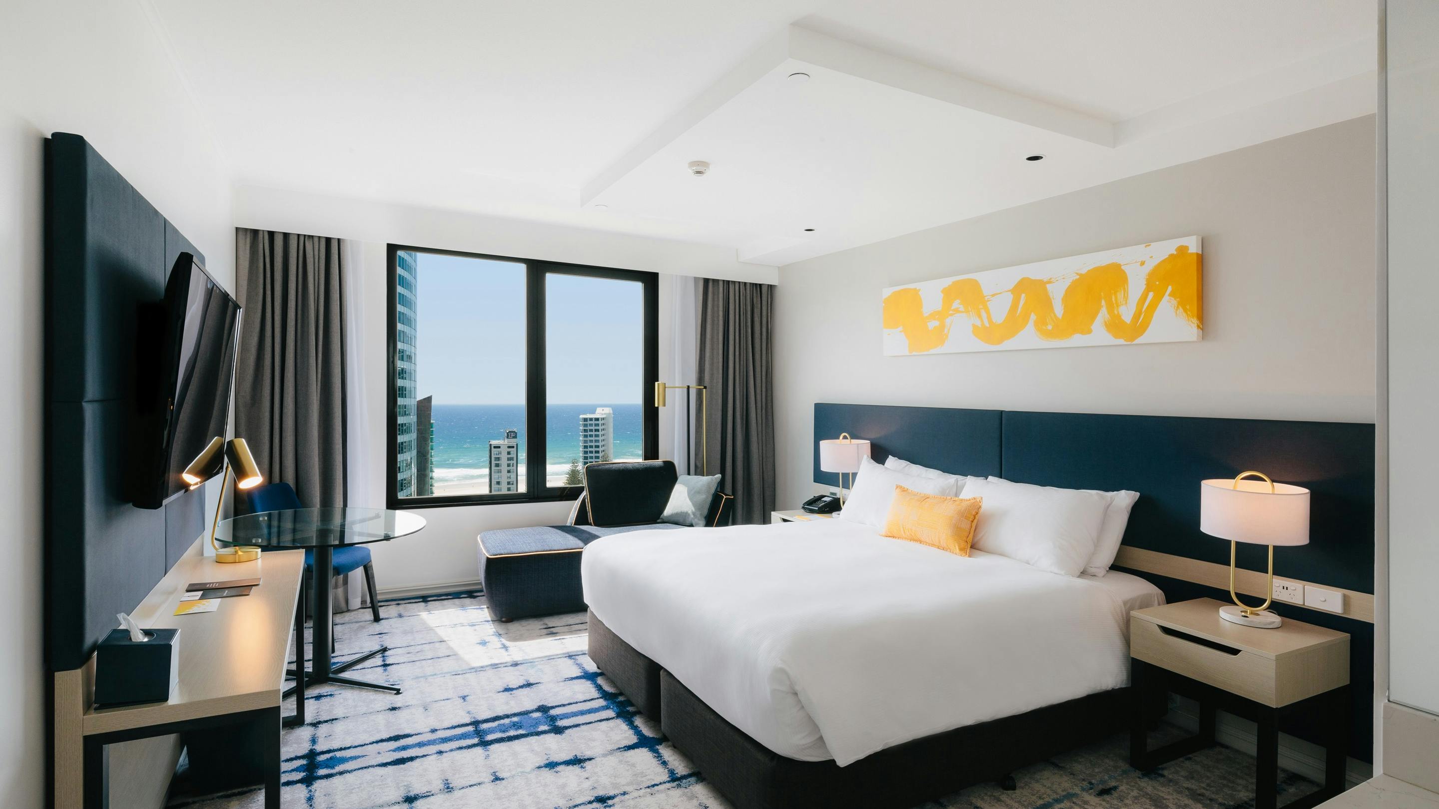 Deluxe king bed with ocean view